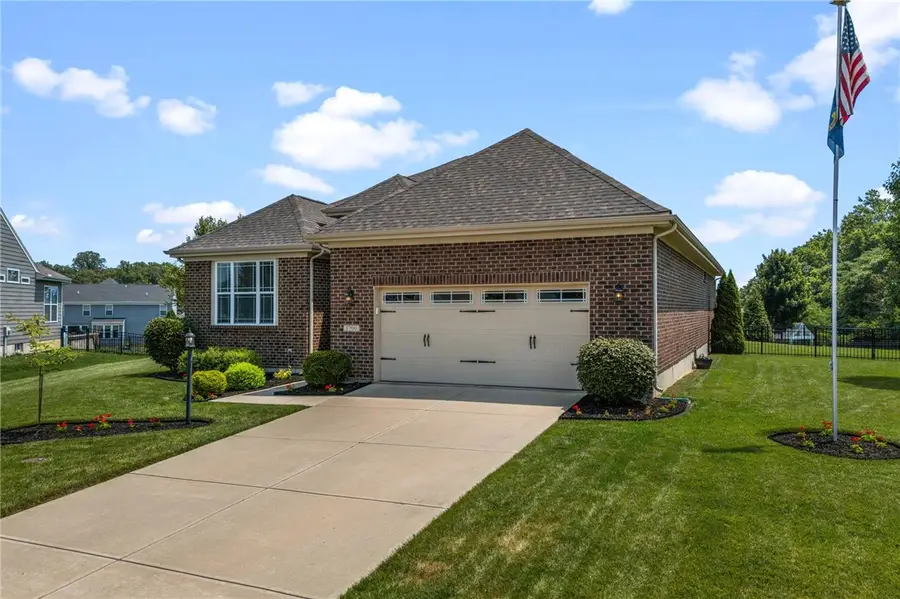 1700 Sunset Creek Court, Bellbrook, OH 45305 - #2