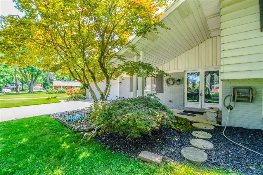 906 New England Avenue, Dayton, OH 45429 - #3