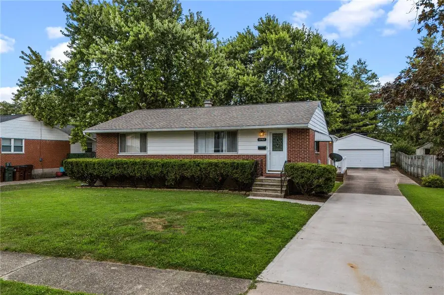 2902 Armen Avenue, Kettering, OH 45432 - #3