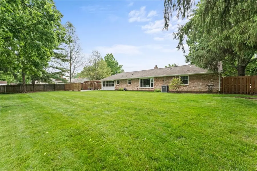 465 Southbrook Drive, Washington, OH 45459 - #2