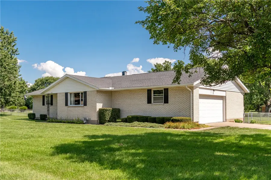433 Kent Road, Tipp City, OH 45371 - #2