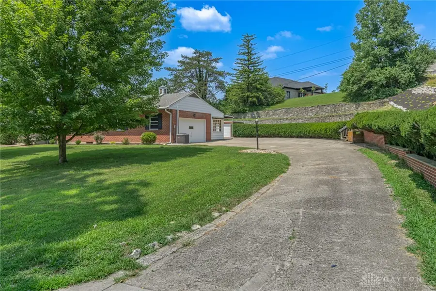 885 Big Hill Road, Kettering, OH 45419 - #2