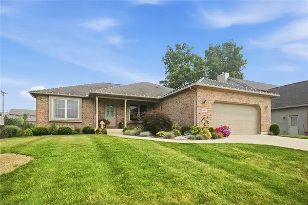 945 Oak Hill Court, Troy, OH 45373