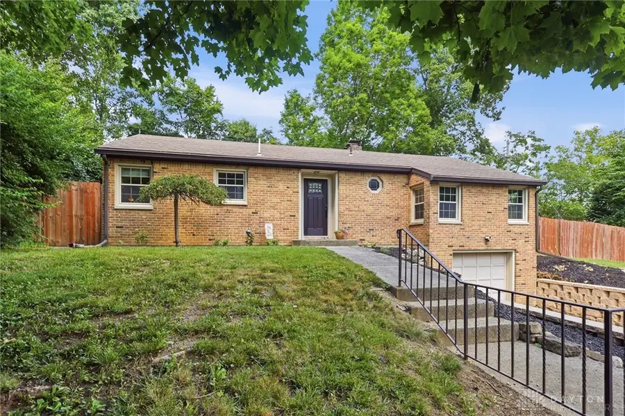 2900 Dogwood Drive, Springfield, OH 45504 - #2
