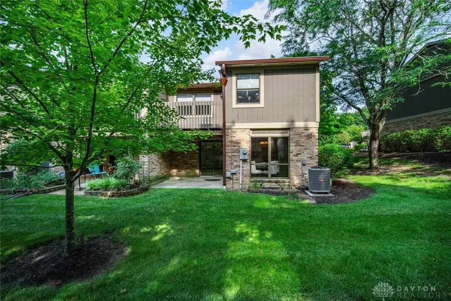 665 Hidden Valley Court, Fairborn, OH 45324 - #2