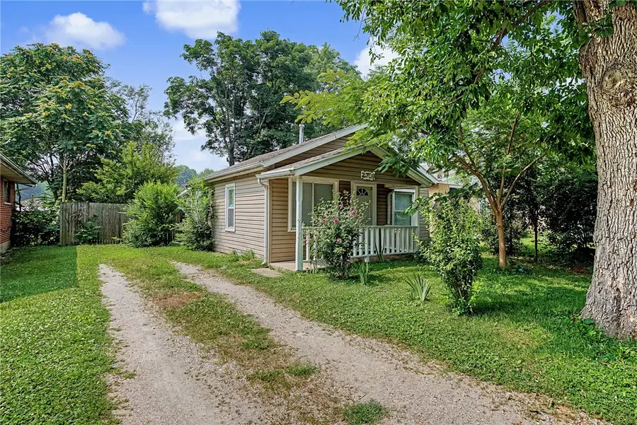 2708 Coronette Avenue, Harrison, OH 45414 - #3