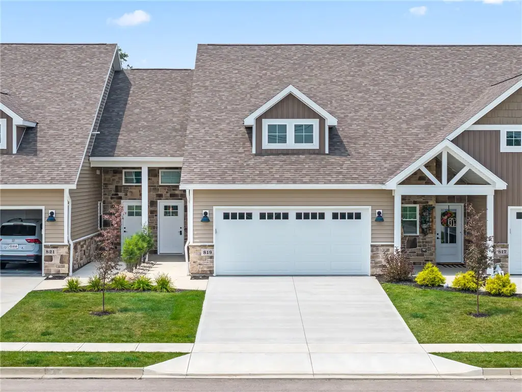 819 Brookwood Circle, Tipp City, OH 45371 - #1