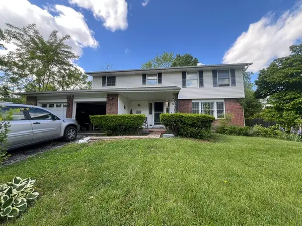 225 Royal Oaks Drive, Fairborn, OH 45324