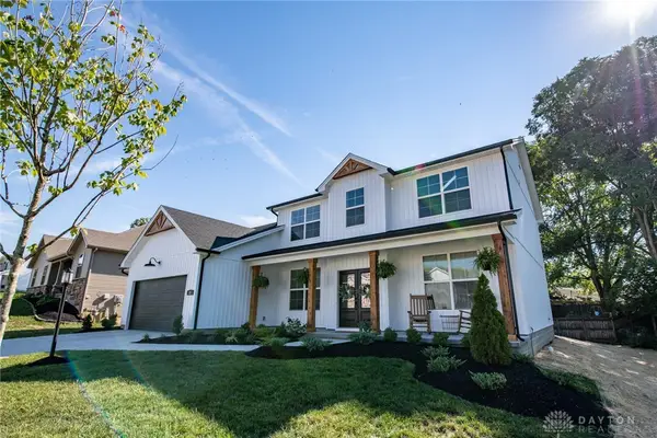 20 Sawgrass Pointe Court, Springboro, OH 45066
