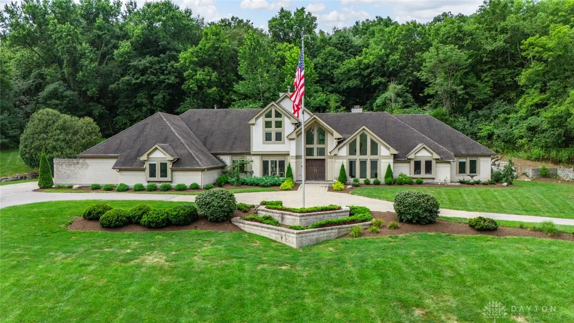 2614 E Centerville Station Road, Washington, OH 45459 - #1