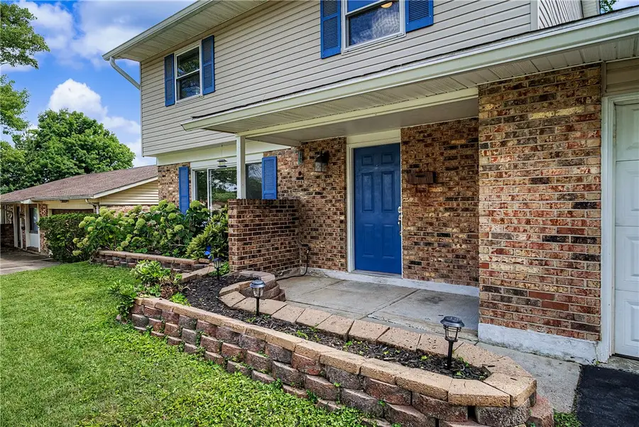 262 Cambridge Drive, Fairborn, OH 45324 - #3