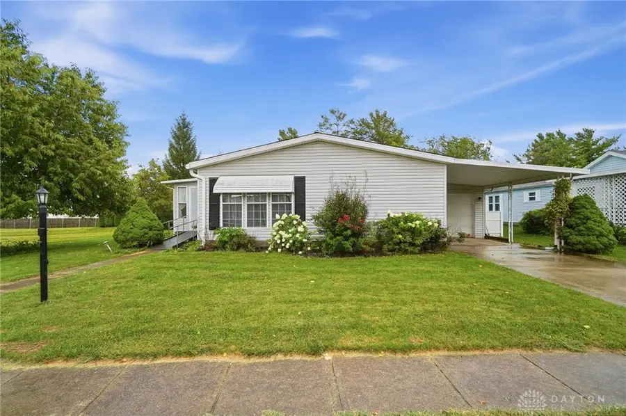 141 South Point Drive, Fairborn, OH 45324 - #3