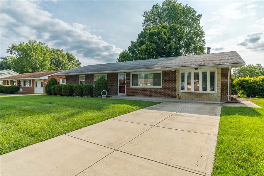 305 Lang Court, Union, OH 45322 - #2
