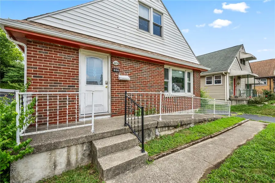 246 N Cherrywood Avenue, Dayton, OH 45403 - #3