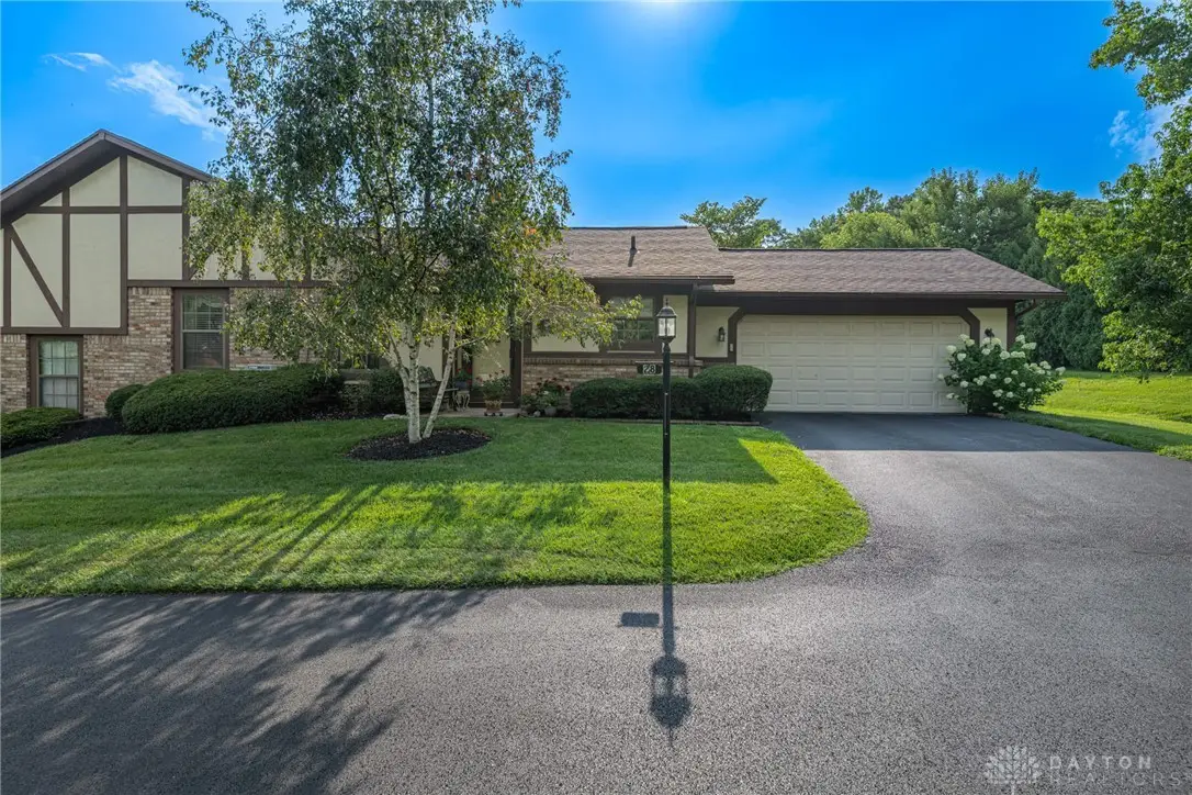 28 Tamarack Trail, Springboro, OH 45066 - #1