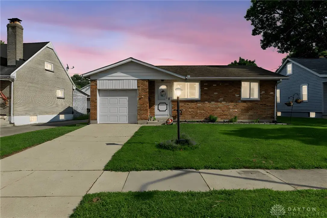 5042 Lindbergh Boulevard, West Carrollton, OH 45449 - #1