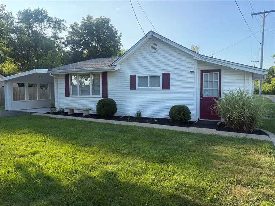 125 E Weaver Street, New Lebanon, OH 45345 - #2