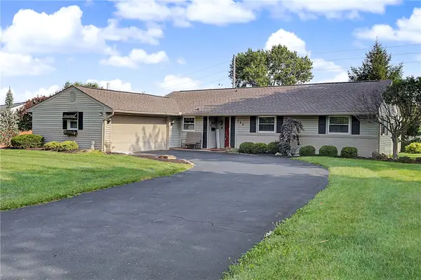 245 Gershwin Drive, Centerville, OH 45458