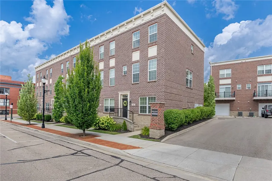 40 N Center Street, Springfield, OH 45502 - #2