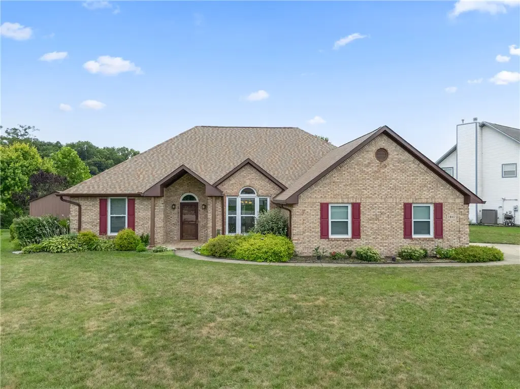 7847 Kings Ridge Circle, Fairborn, OH 45324 - #1
