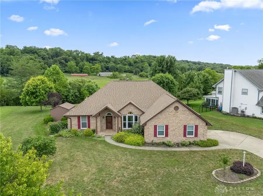 7847 Kings Ridge Circle, Fairborn, OH 45324 - #2