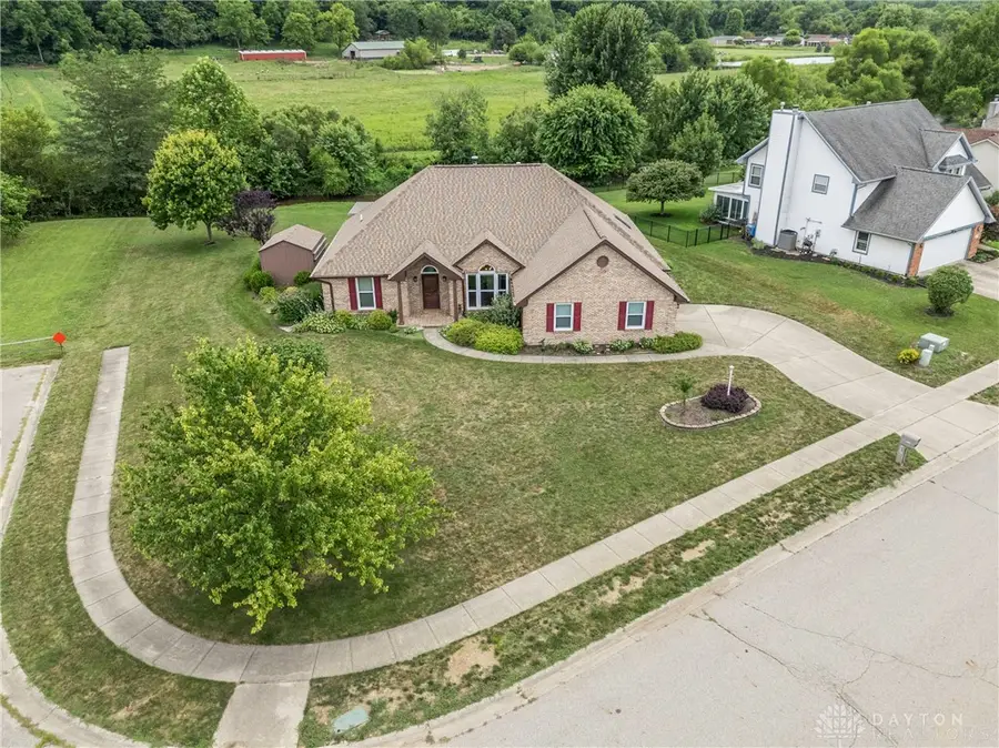 7847 Kings Ridge Circle, Fairborn, OH 45324 - #3
