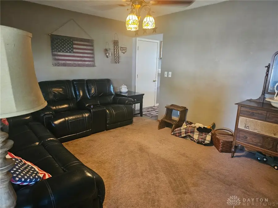 706 Cedar Circle, Eaton, OH 45320 - #3