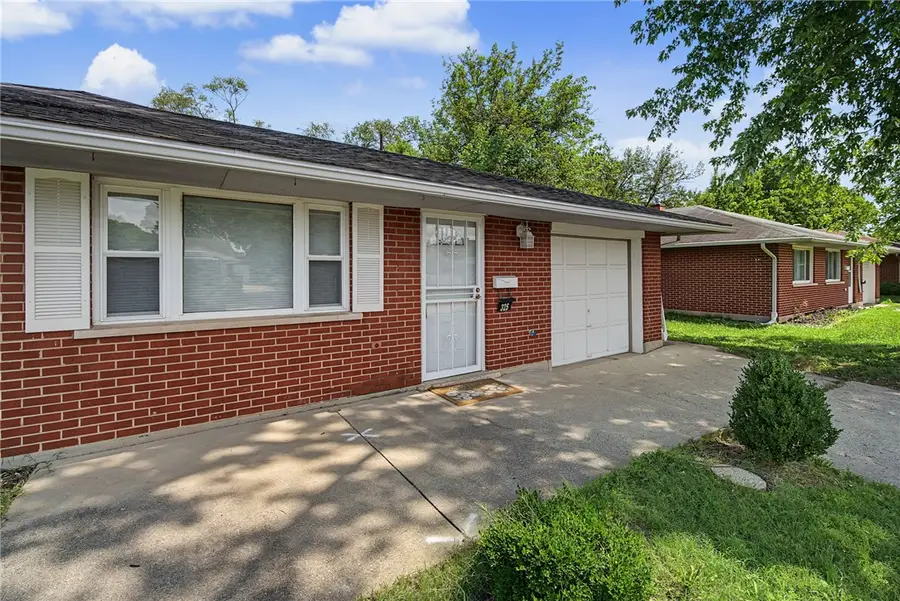 325 Windsor Court, West Carrollton, OH 45449 - #2