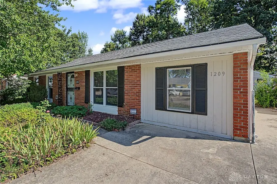 1209 Hemlock Way, New Carlisle, OH 45344 - #2
