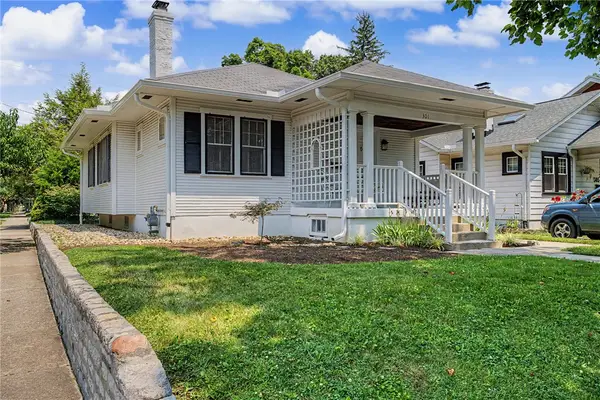 301 Monteray Avenue, Oakwood, OH 45419