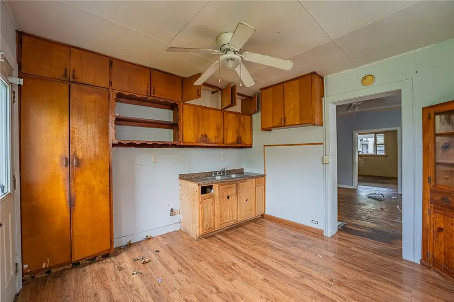 828 W Liberty Street, Springfield, OH 45506 - #3