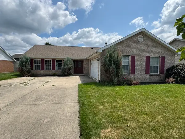 110 Brooke Woode Drive, Brookville, OH 45309