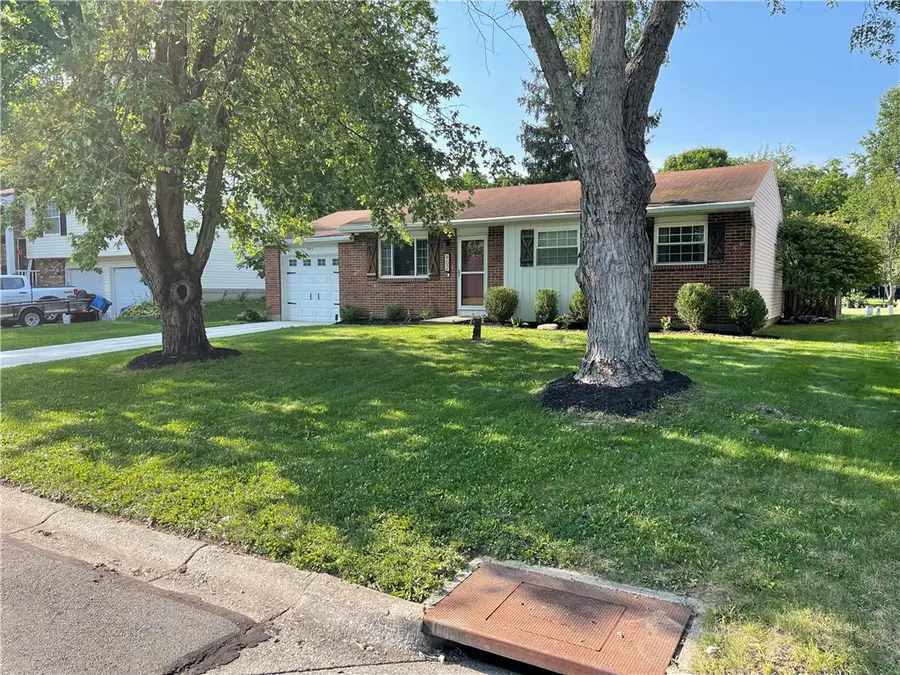 902 W Martindale Road, Englewood, OH 45322 - #3