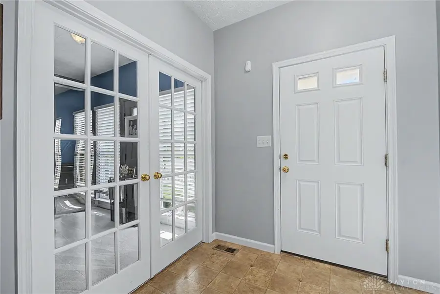 2651 Royal Gateway, Beavercreek, OH 45431 - #3