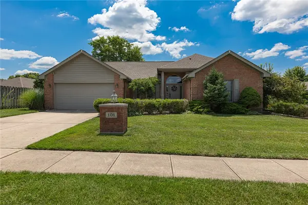 101 Crown Point Meadows, Clearcreek Twp, OH 45458