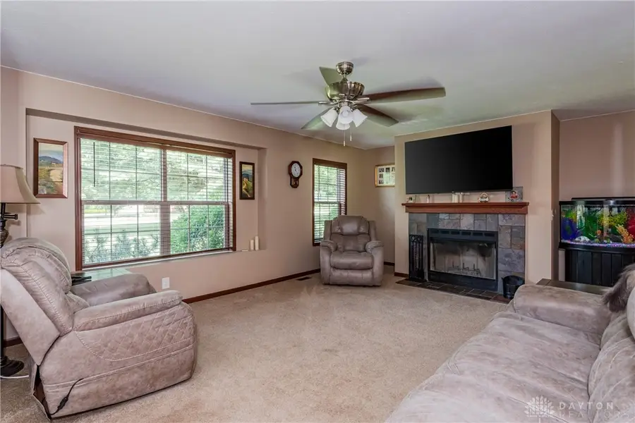 945 Ormsby Drive, Xenia, OH 45385 - #3