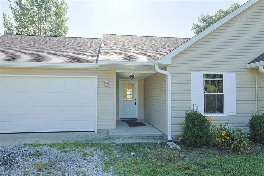 586 Skodborg Drive, Eaton, OH 45320 - #2