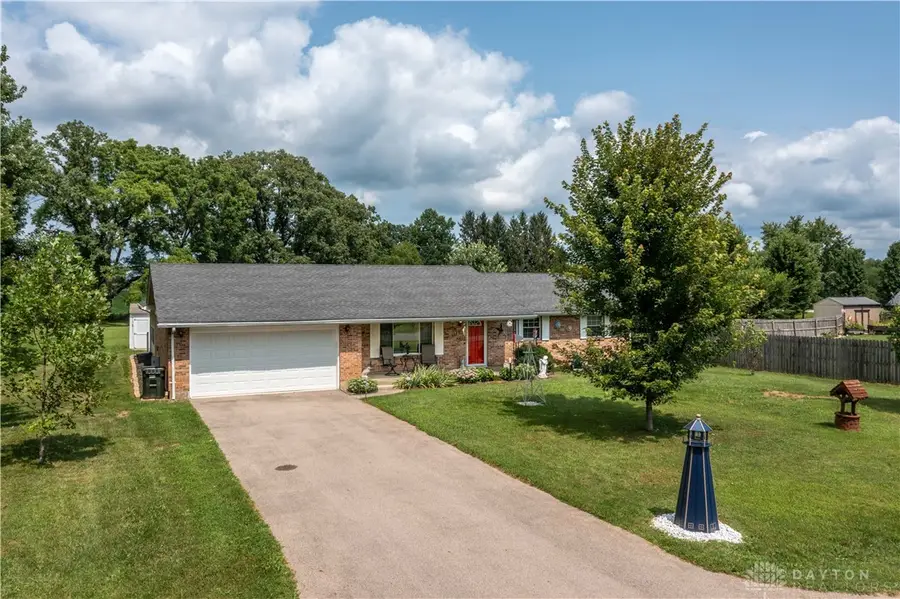 4049 Walnut Grove Circle, Urbana, OH 43078 - #2