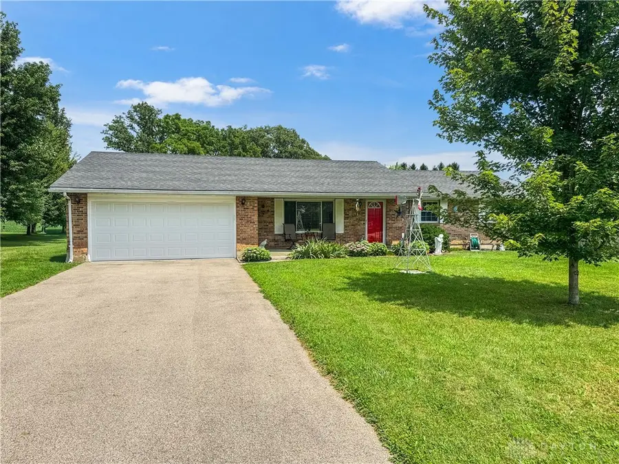 4049 Walnut Grove Circle, Urbana, OH 43078 - #3
