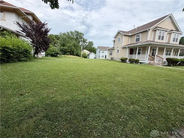 808 N Broadway Street, Dayton, OH 45402