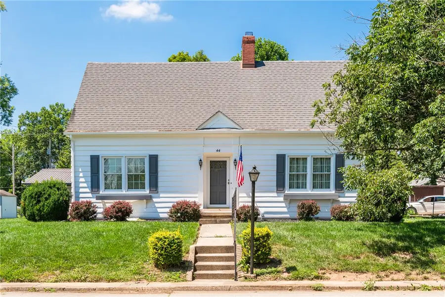 44 Smith Street, West Alexandria, OH 45381 - #2