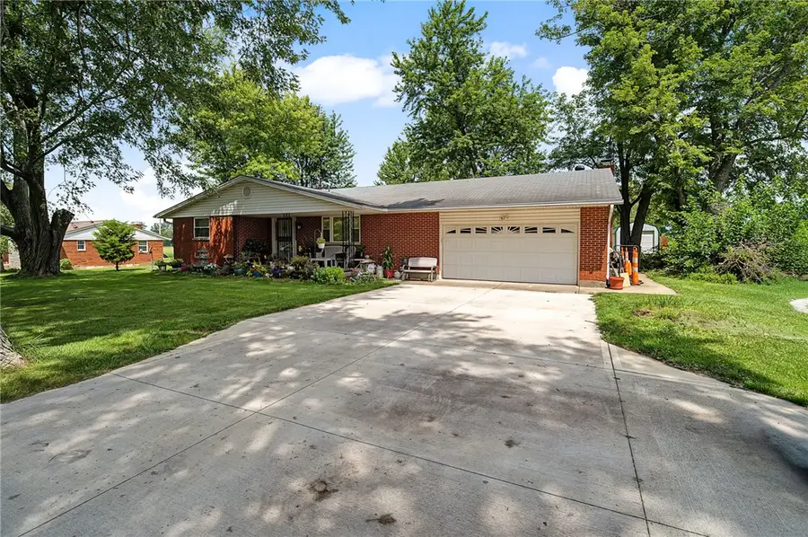 2305 Ross Road, Bethel, OH 45371 - #2