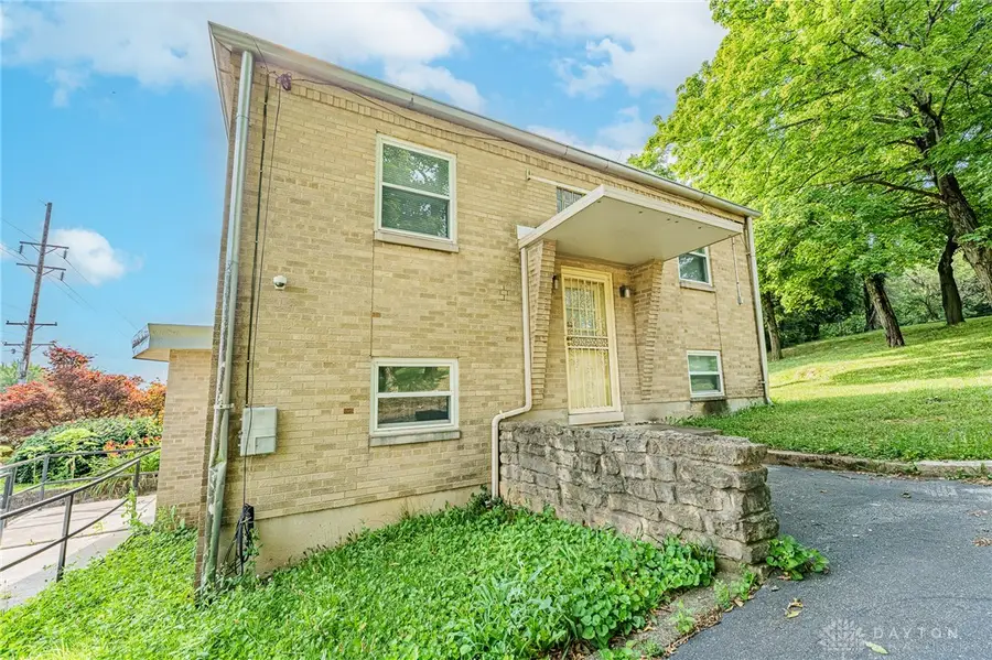 220 W Siebenthaler Avenue, Dayton, OH 45405 - #3