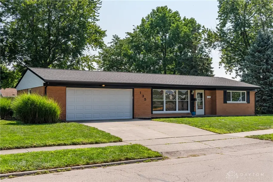 135 Shaftsbury Road, Troy, OH 45373 - #2