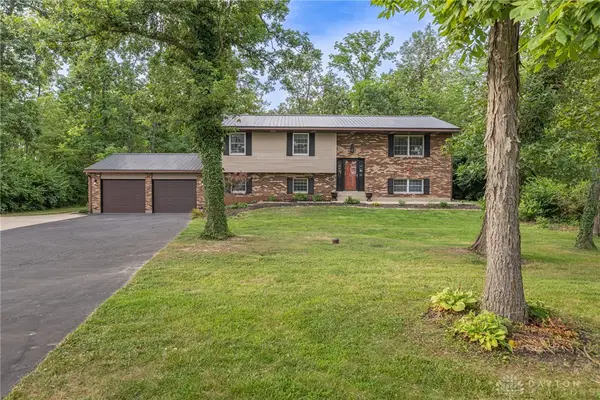 1472 Ludlow Road, Beavercreek Twp, OH 45385