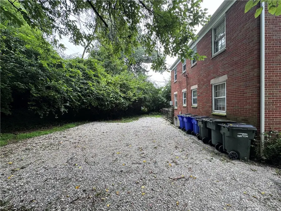 263 Valleyview Drive, Dayton, OH 45405 - #3