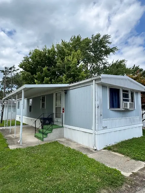 6254 Us-40 #30, Tipp City, OH 45371