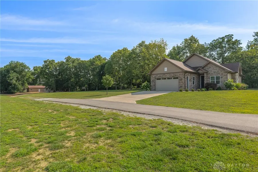 278 E Powell Avenue, Urbana, OH 43078 - #3