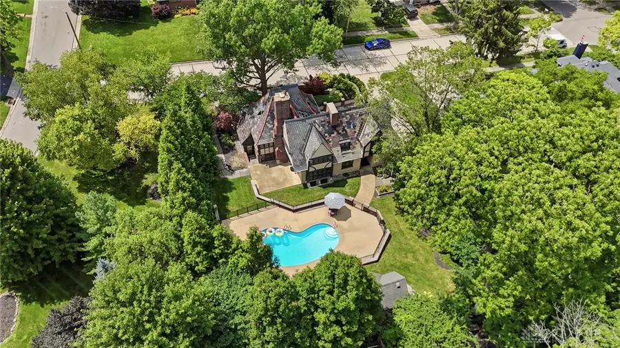 422 Glendora Avenue, Oakwood, OH 45409 - #3