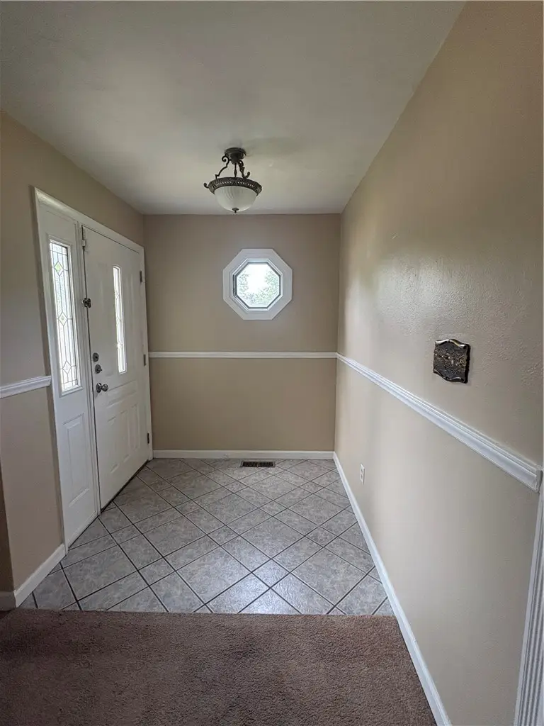 514 Snowglen Drive, Englewood, OH 45322 - #2
